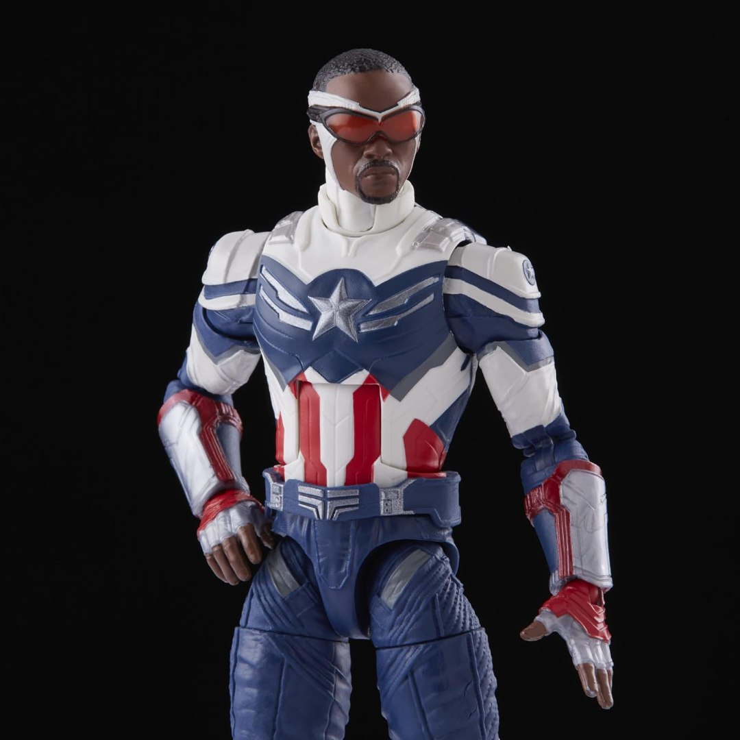 Marvel Legends Series Captain America 2-pack Steve Rogers and Sam Wilson MCU 15.2 cm figures, 7 accessories