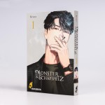 Monster im Schafspelz 1: Boys-Love-Serie ab 18 über einen mysteriösen Liebhaber mit dunkler Vergangenheit – mit hochwertiger SNS Card in der 1. Auflage! Monster im Schafspelz 1: Boys-Love-Serie ab 18 über einen mysteriösen Liebhaber mit dunkler Vergangenheit – mit hochwertiger SNS Card in der 1. Auflage!