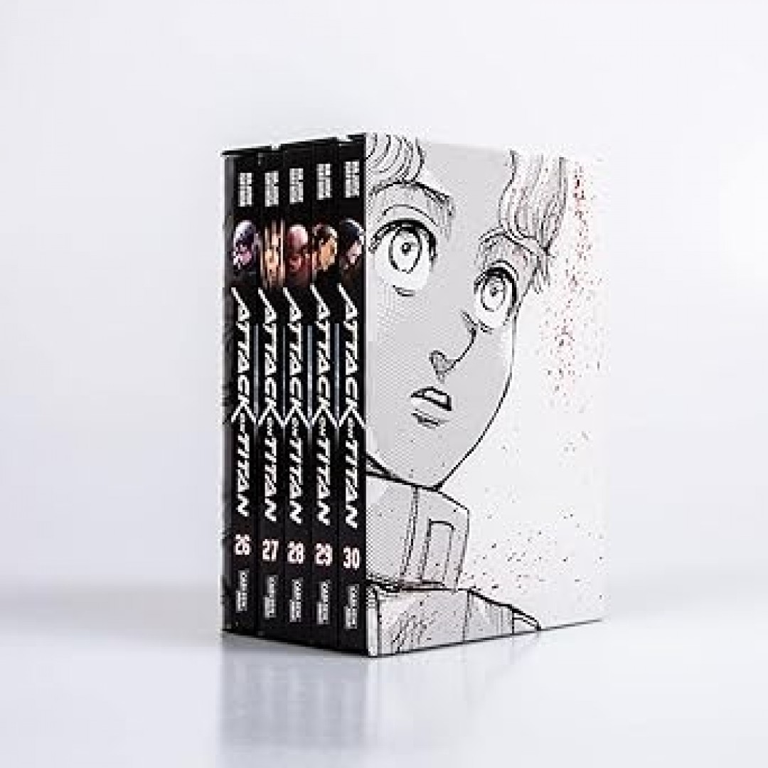 Attack on Titan, Bände 26-30 im Sammelschuber mit Extra: Fantasy-Action-Manga ab 16 Jahren über den Kampf gegen menschenfressende Titanen Attack on Titan, Bände 26-30 im Sammelschuber mit Extra: Fantasy-Action-Manga ab 16 Jahren über den Kampf gegen menschenfressende Titanen
