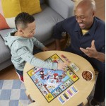 Hasbro Gaming Monopoly Junior: Marvel Spidey und seine Amazing Friends Edition -Brettspiel für Kinder ab 5 Jahren mit Kunstwerken aus der Animationsserie, Kinderbrettspiele